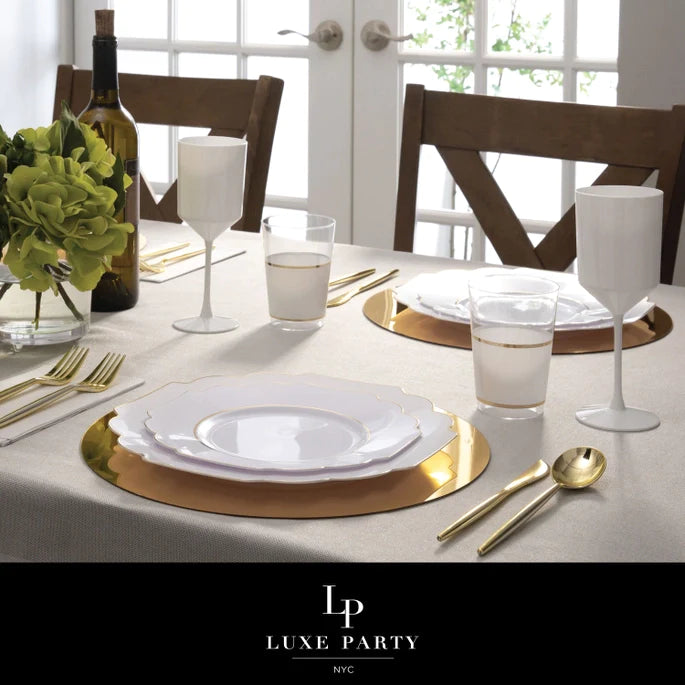 White Gold Elegant Scalloped Plastic Plates 10 pack